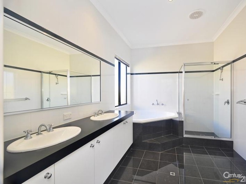 54 Tullow Gardens, Darch WA 6065