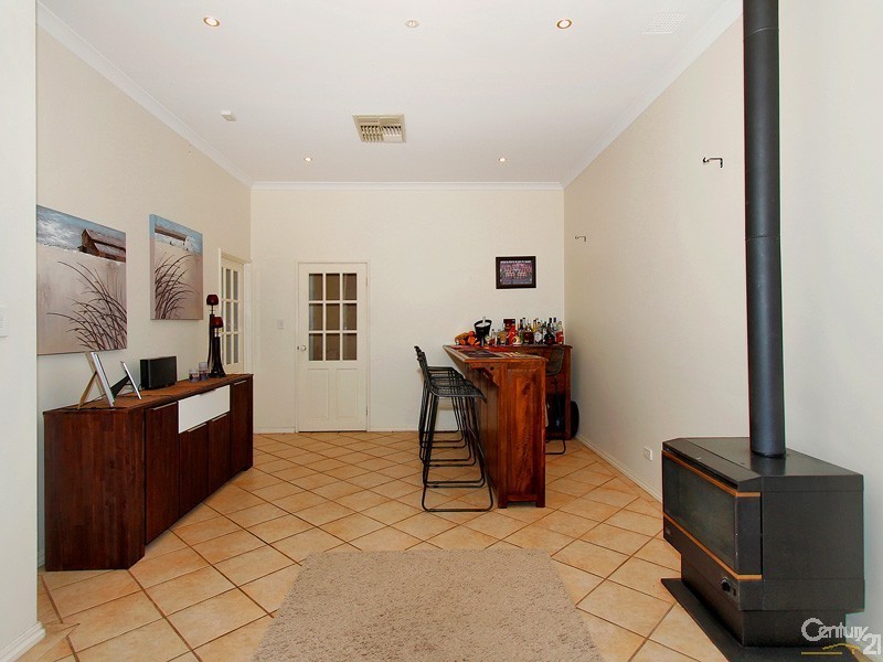 8 Glebe Close, Mindarie WA 6030