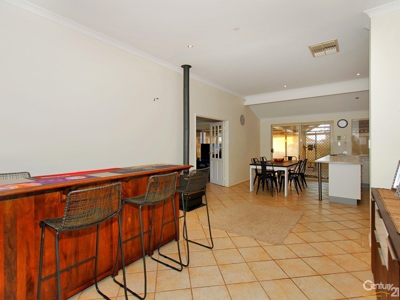 8 Glebe Close, Mindarie WA 6030