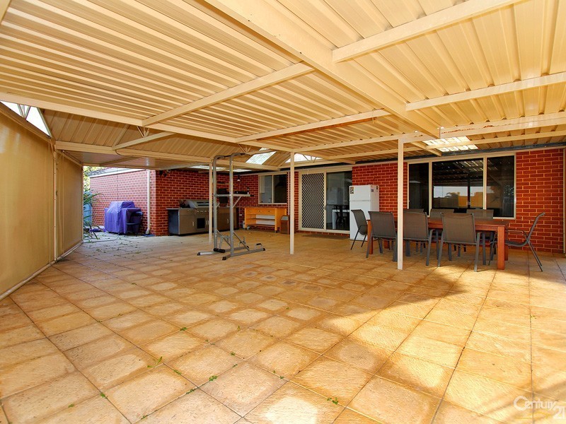 8 Glebe Close, Mindarie WA 6030