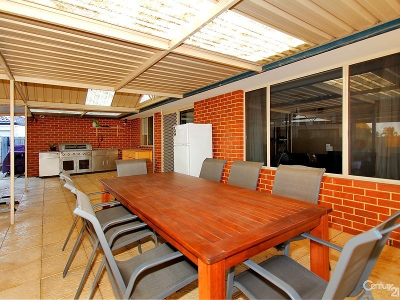 8 Glebe Close, Mindarie WA 6030