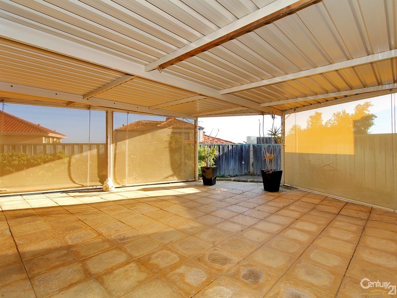 8 Glebe Close, Mindarie WA 6030