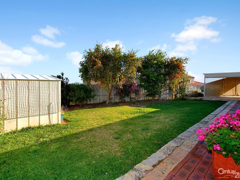 8 Glebe Close, Mindarie WA 6030