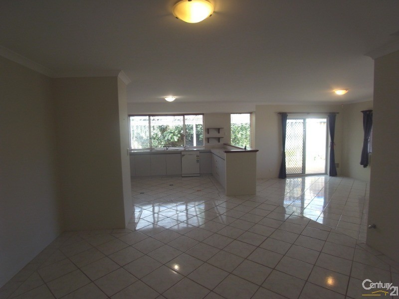 6 Harcus Retreat, Merriwa WA 6030