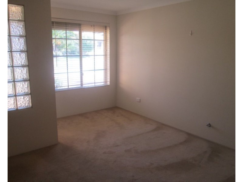 6A Whitby Close, Mindarie WA 6030