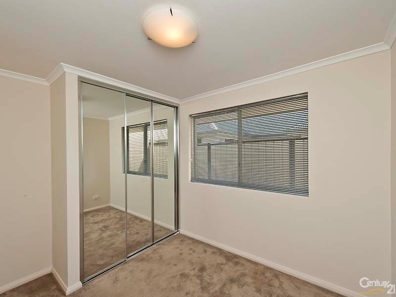 4 Emerson Turn, Clarkson WA 6030