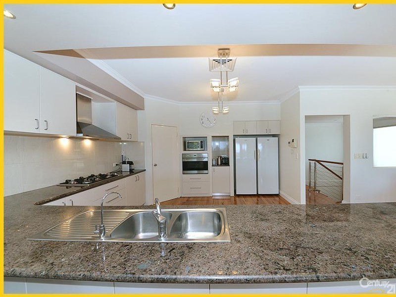 76 Kinsale Drive, Mindarie WA 6030