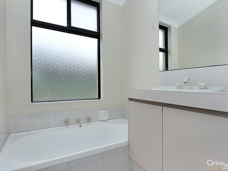 16 Namoi Turn, Merriwa WA 6030