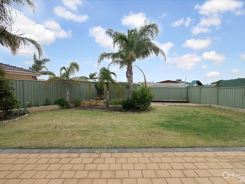 16 Namoi Turn, Merriwa WA 6030