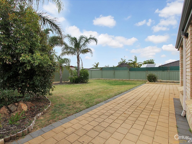 16 Namoi Turn, Merriwa WA 6030