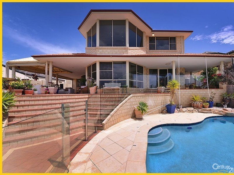 15 Clarecastle Retreat, Mindarie WA 6030