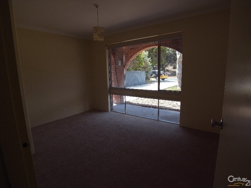 108 Whitfield Drive, Two Rocks WA 6037