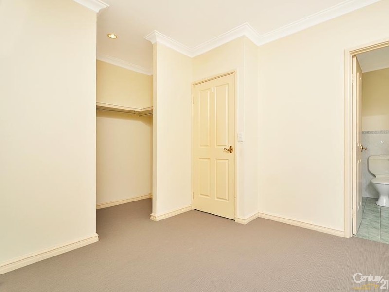 15 Waterside Crescent, Gwelup WA 6018