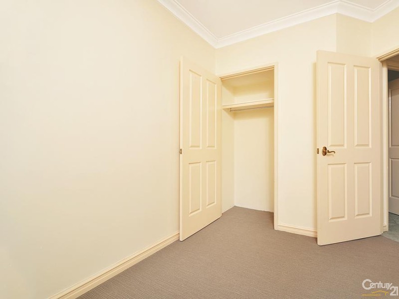 15 Waterside Crescent, Gwelup WA 6018