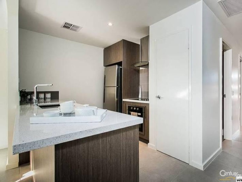 15 Broach Way, Alkimos WA 6038