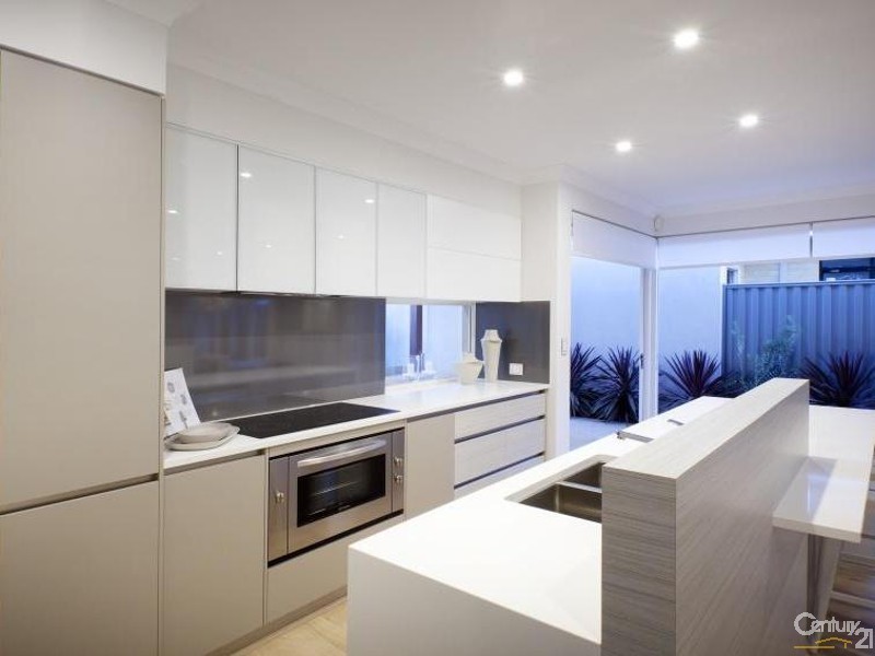 18 Hollington Boulevard, Alkimos WA 6038