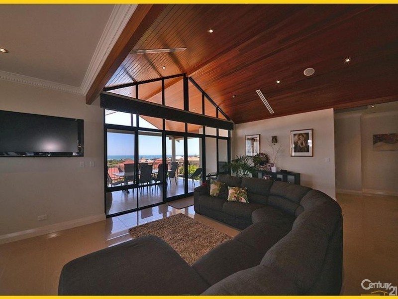 38 Lighthouse Parade, Mindarie WA 6030