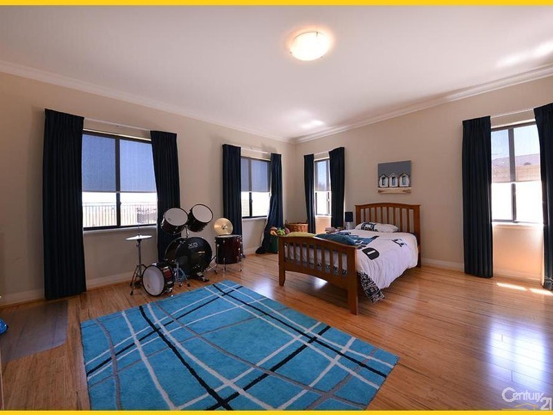 38 Lighthouse Parade, Mindarie WA 6030