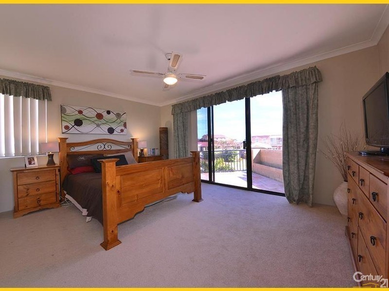 17 Gateshead Loop, Mindarie WA 6030