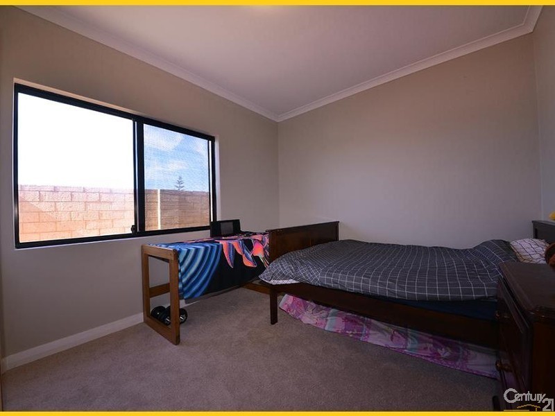 17 Gateshead Loop, Mindarie WA 6030