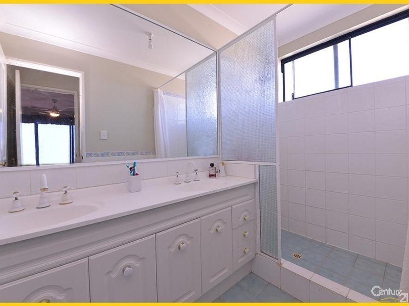 17 Gateshead Loop, Mindarie WA 6030