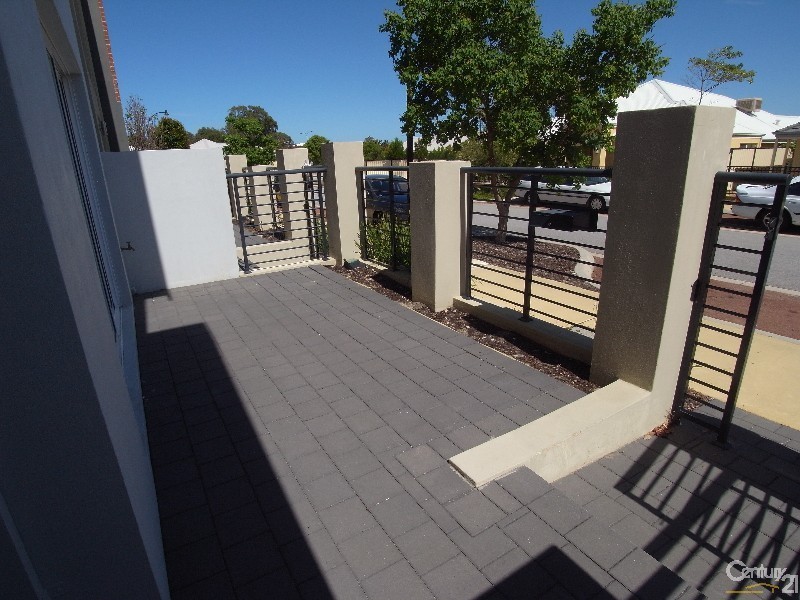 63  Gaudi Way, Clarkson WA 6030