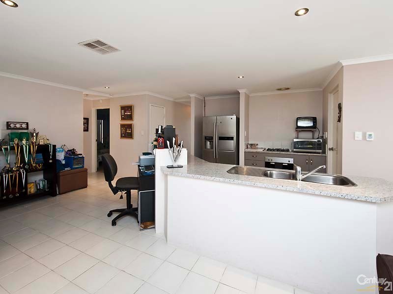 9 Ronsard View, Ridgewood WA 6030