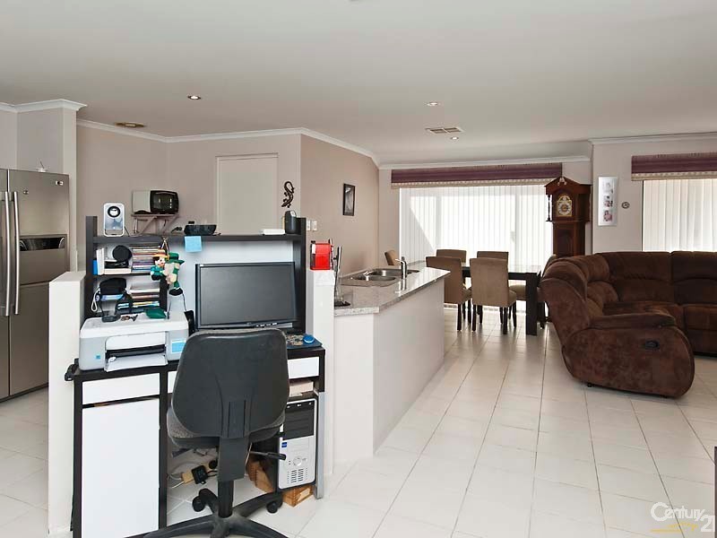 9 Ronsard View, Ridgewood WA 6030
