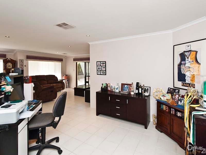 9 Ronsard View, Ridgewood WA 6030