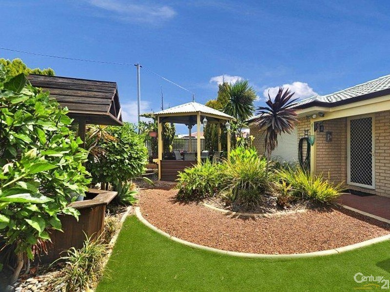 15 Meadow Place, Quinns Rocks WA 6030