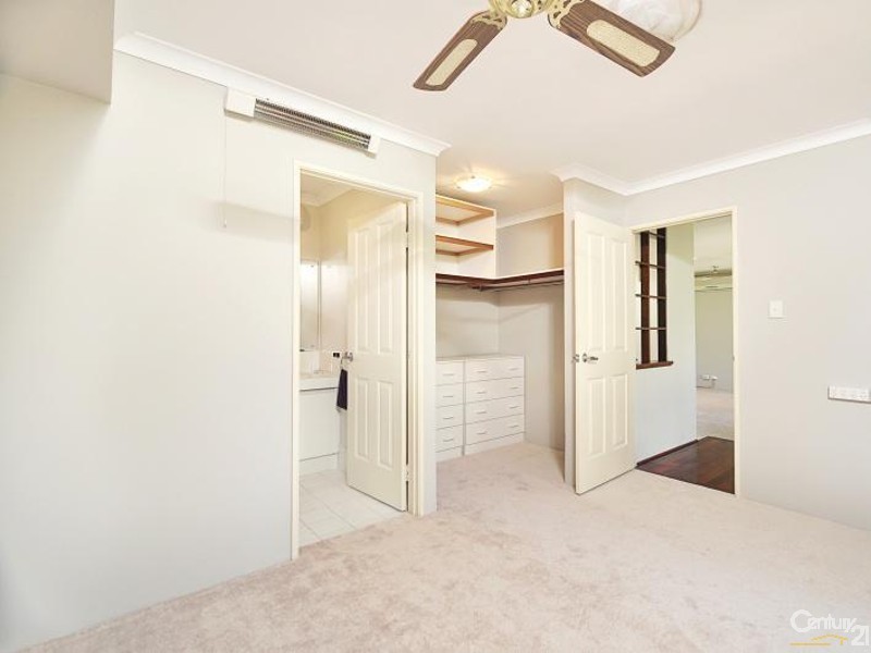 15 Meadow Place, Quinns Rocks WA 6030