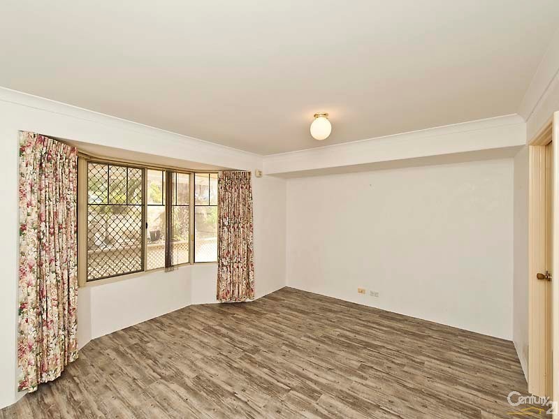 61 Caledonia Avenue, Currambine WA 6028