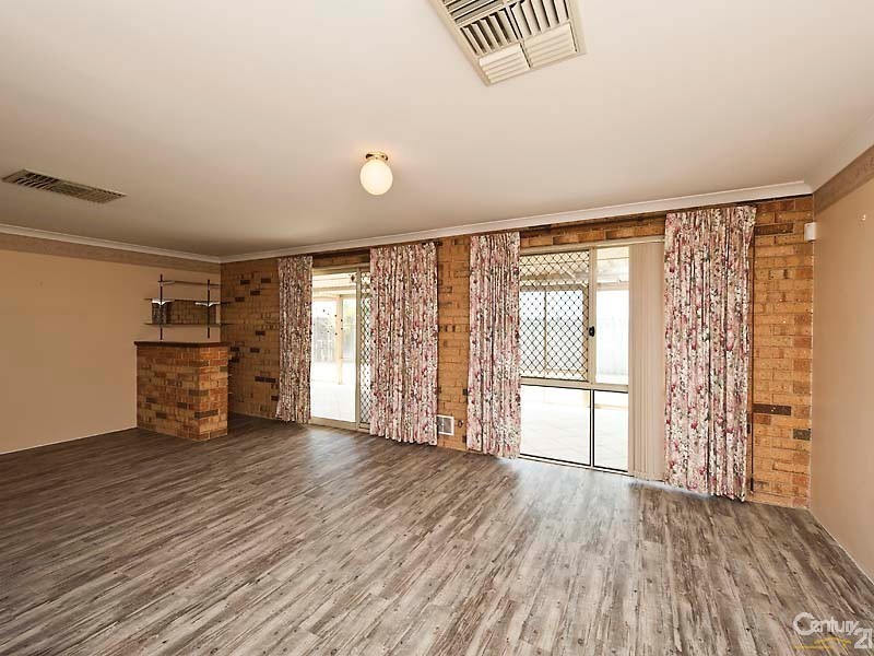 61 Caledonia Avenue, Currambine WA 6028