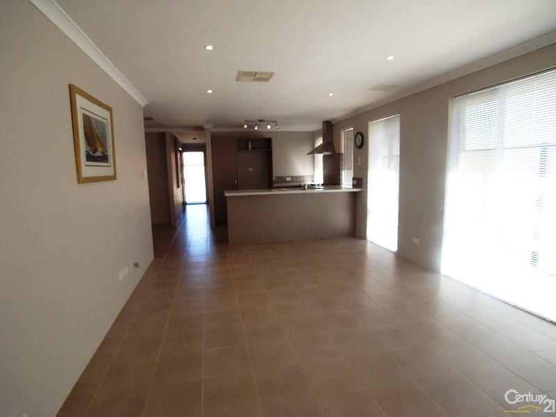 21 Lakewood Terrace, Clarkson WA 6030