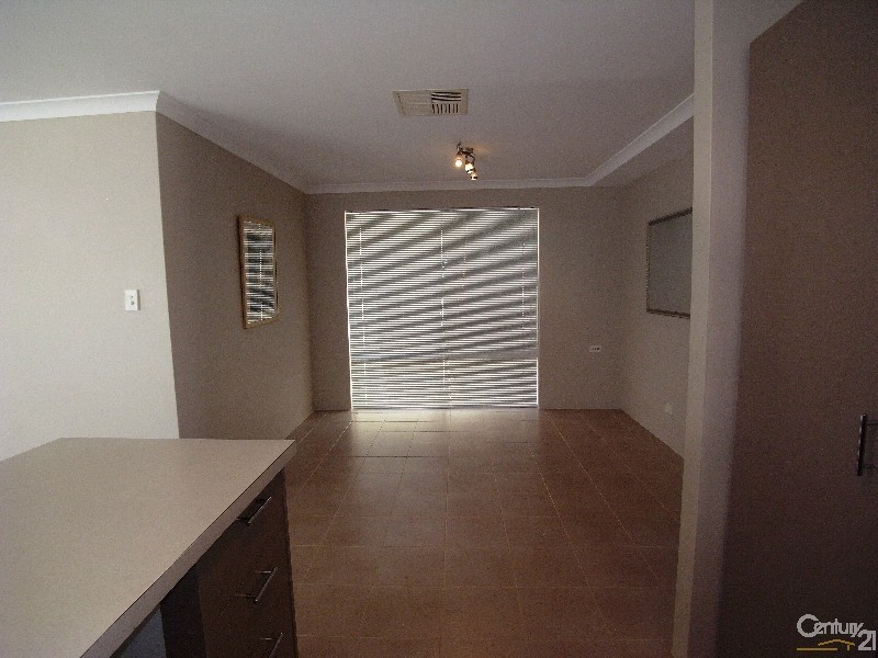 21 Lakewood Terrace, Clarkson WA 6030