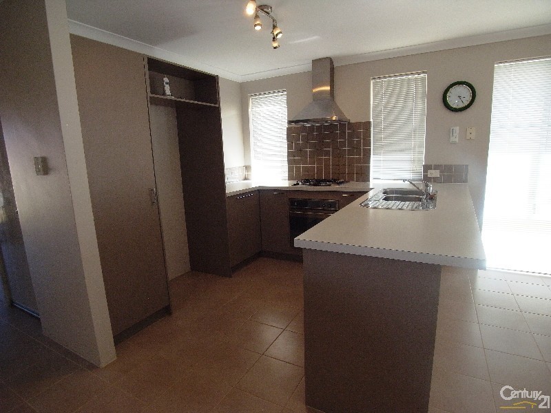 21 Lakewood Terrace, Clarkson WA 6030