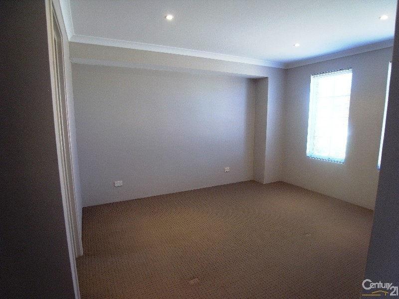 21 Lakewood Terrace, Clarkson WA 6030