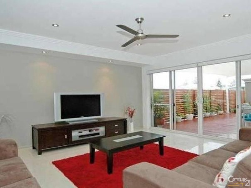 20 Ocean Falls Boulevard, Mindarie WA 6030