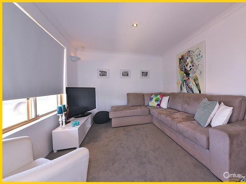 12 Badja Place, Merriwa WA 6030