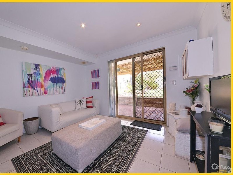 12 Badja Place, Merriwa WA 6030