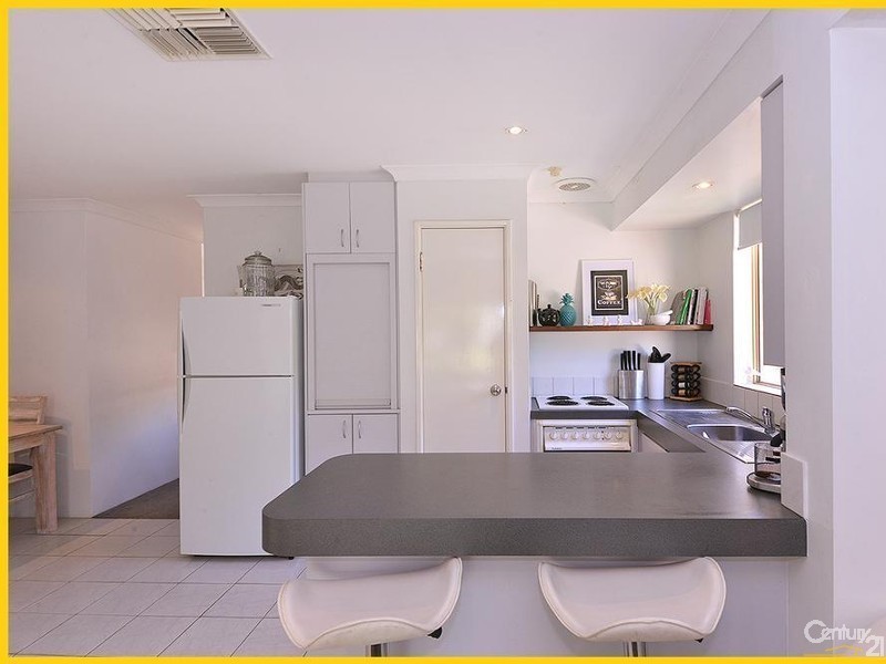 12 Badja Place, Merriwa WA 6030