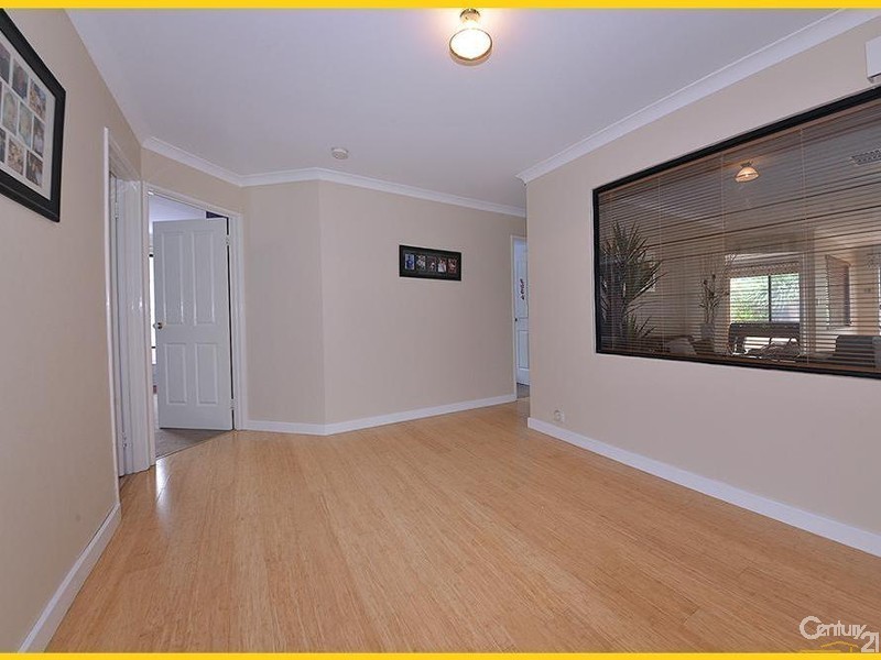 4 Peel Way, Mindarie WA 6030