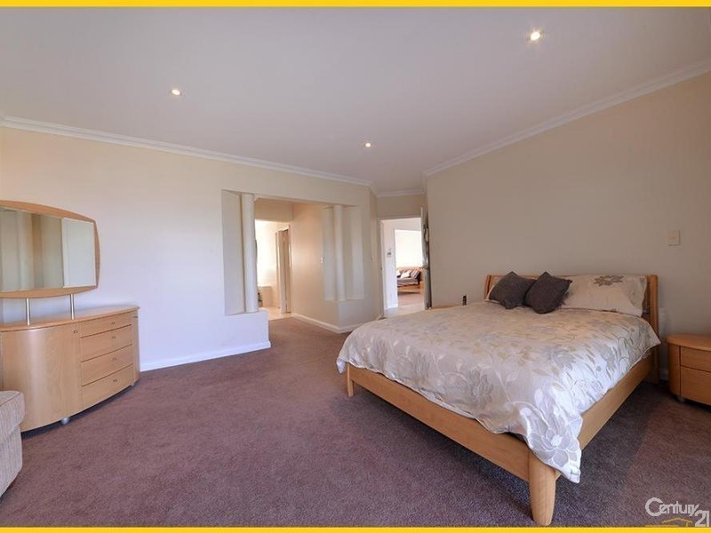 64 Lighthouse Parade, Mindarie WA 6030