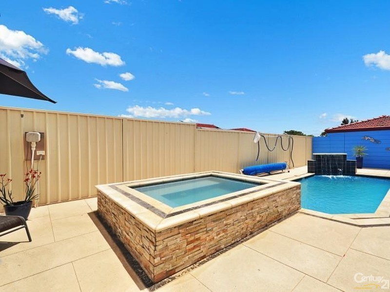 1 Newlin Mews, Clarkson WA 6030