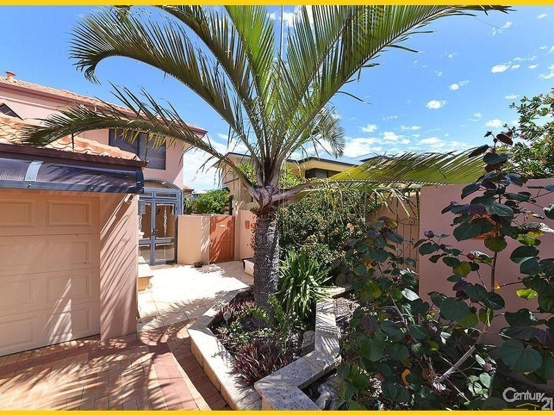 1A Keys Close, Mindarie WA 6030