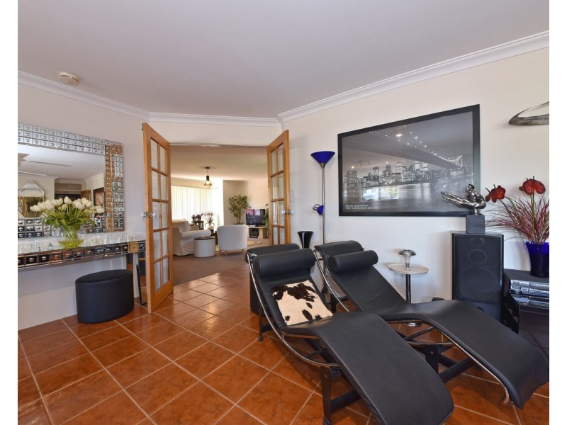 9 Sea Edge, Mindarie WA 6030