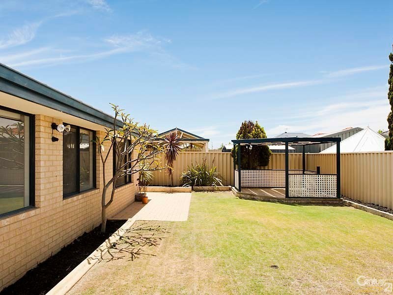 18 Wadhurst Road, Butler WA 6036