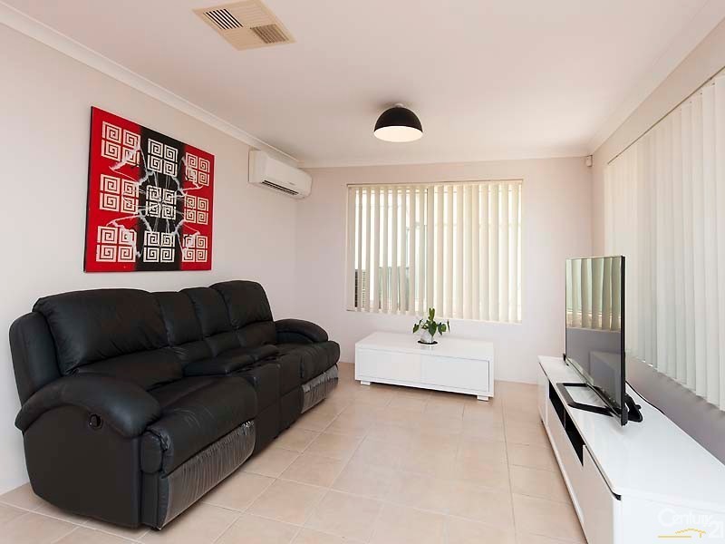 64 Dalvik Avenue, Merriwa WA 6030