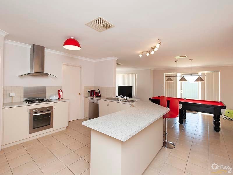 64 Dalvik Avenue, Merriwa WA 6030