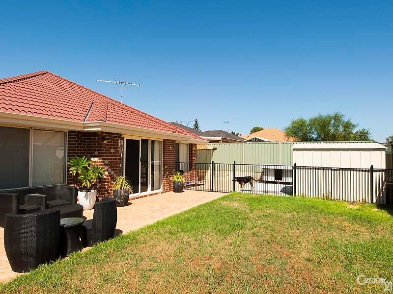 64 Dalvik Avenue, Merriwa WA 6030